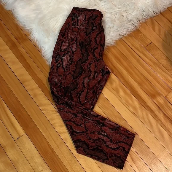 L’agence Ludivine Snakeskin Cropped Trouser Pant - Picture 11 of 11